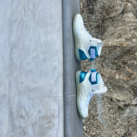 Louis Vuitton Designer shoes - Picture 3 of 6